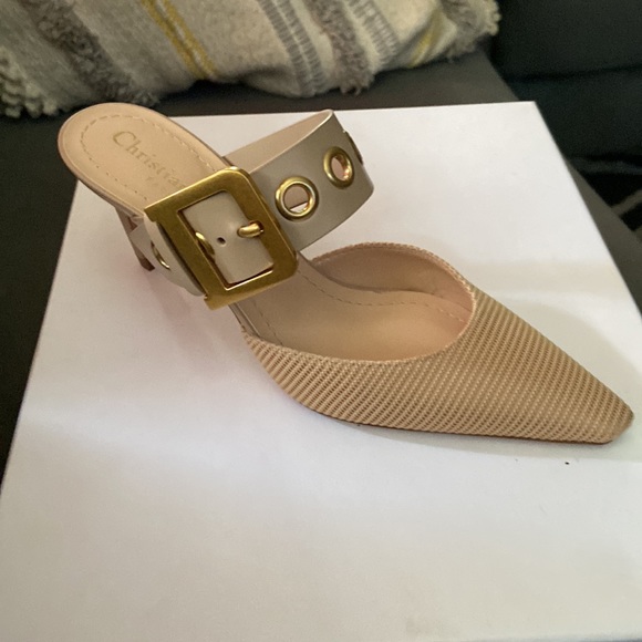 Sell shoes - Picture 2 of 4